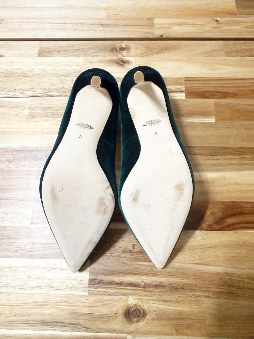 Badgley Mischka Collection Cher Crystal
Embellished Pump in Emerald Green Velvet - Picture 9 of 10